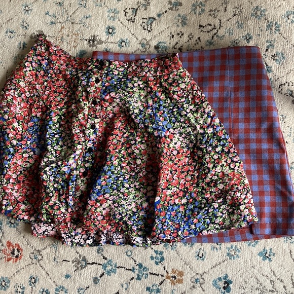 2 Urban Outfitters Mini Skirts - Picture 1 of 11